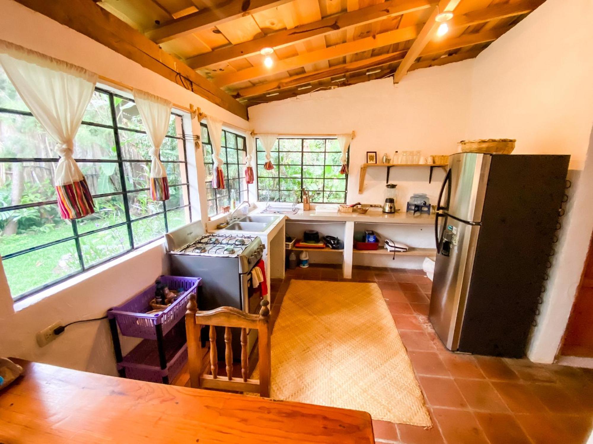 Unicorn Reborn - Peaceful Rentals San Marcos La Laguna Ngoại thất bức ảnh