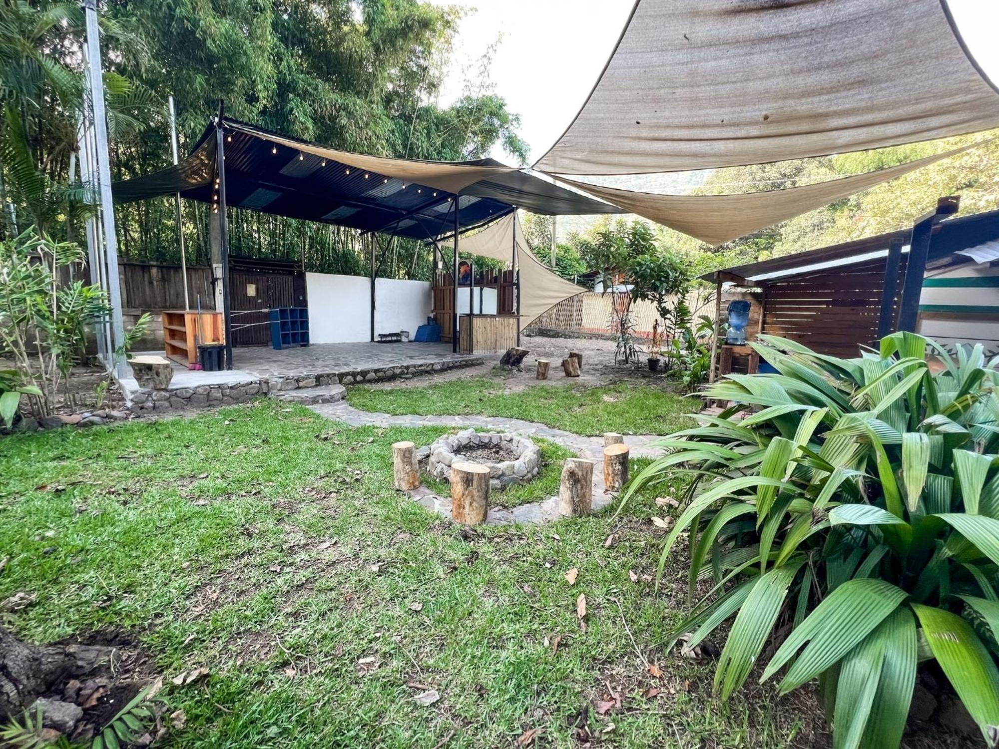 Unicorn Reborn - Peaceful Rentals San Marcos La Laguna Ngoại thất bức ảnh