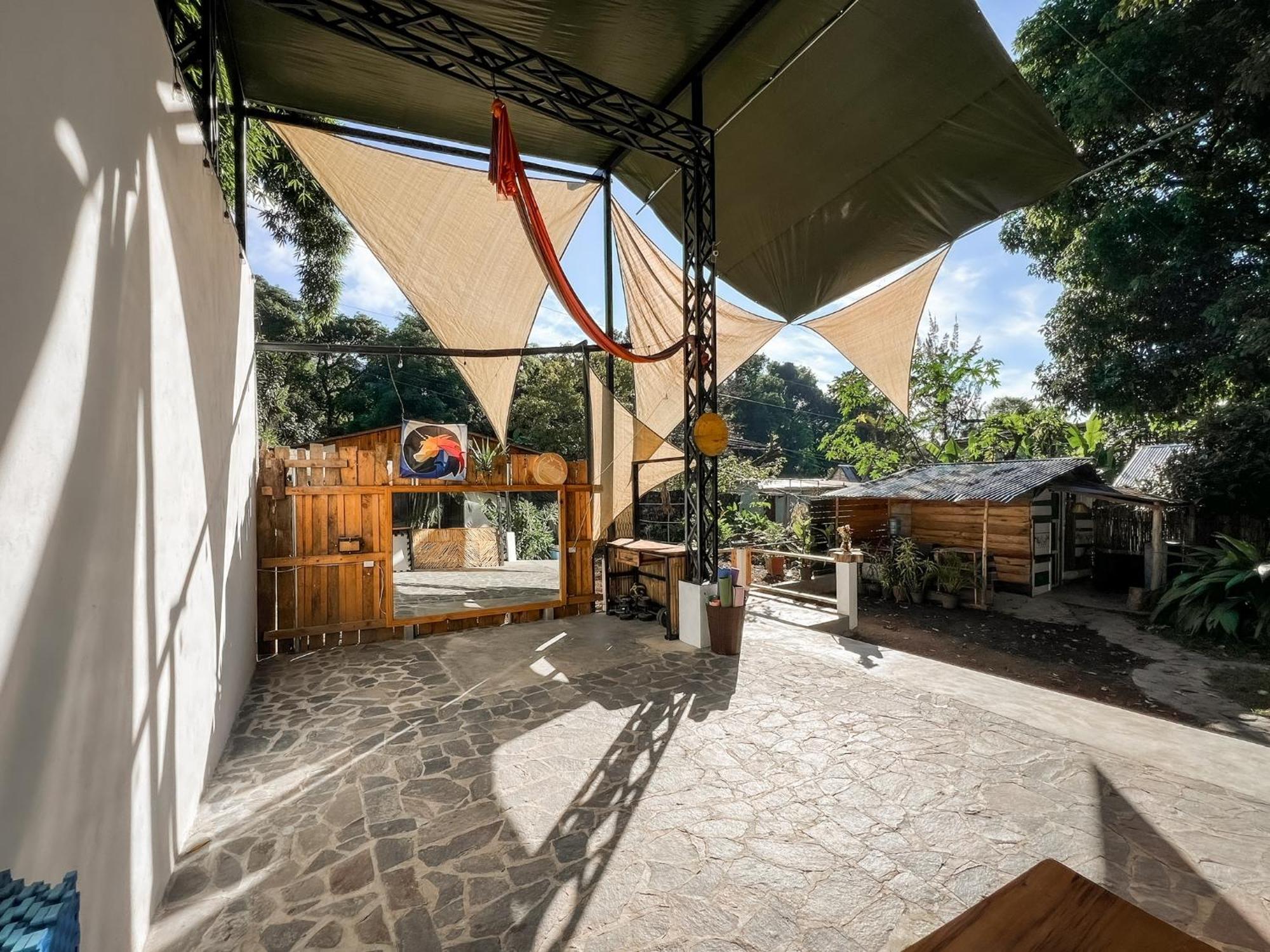 Unicorn Reborn - Peaceful Rentals San Marcos La Laguna Ngoại thất bức ảnh